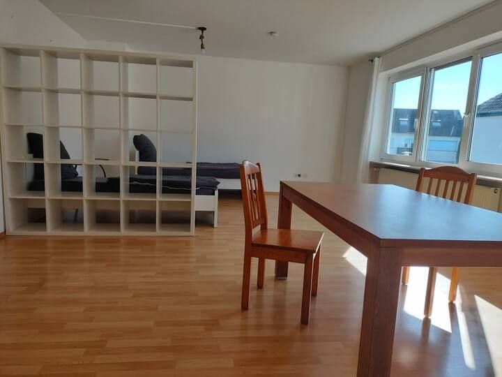 K-4 - großzügige, möblierte 3-Zimmer Wohnung mit Balkon Bild 3