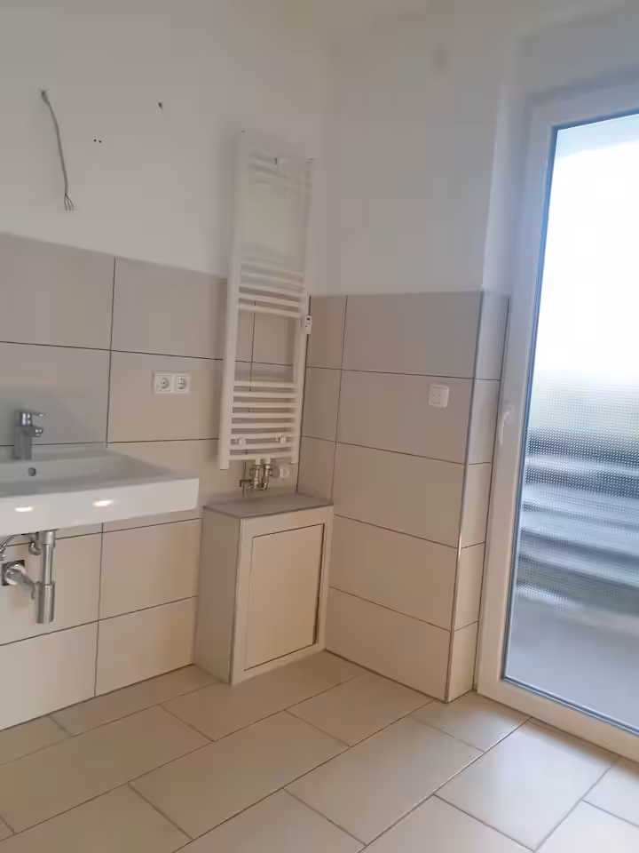 T-3 - Großzügiges 3-Zimmer Apartment in Trebur Bild 2