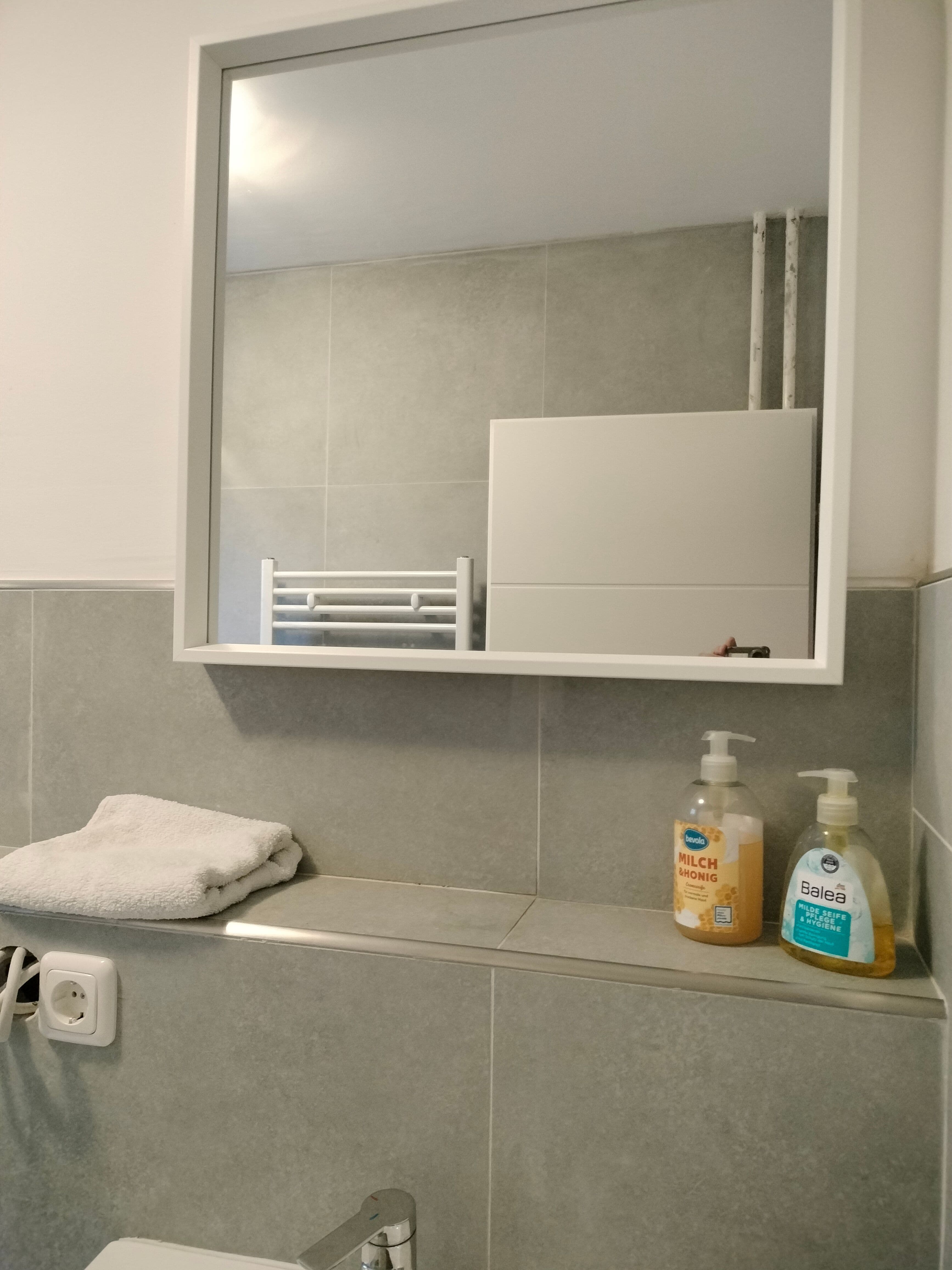 K-2 - großzügige, möblierte 3-Zimmer Wohnung mit Balkon Bild 2